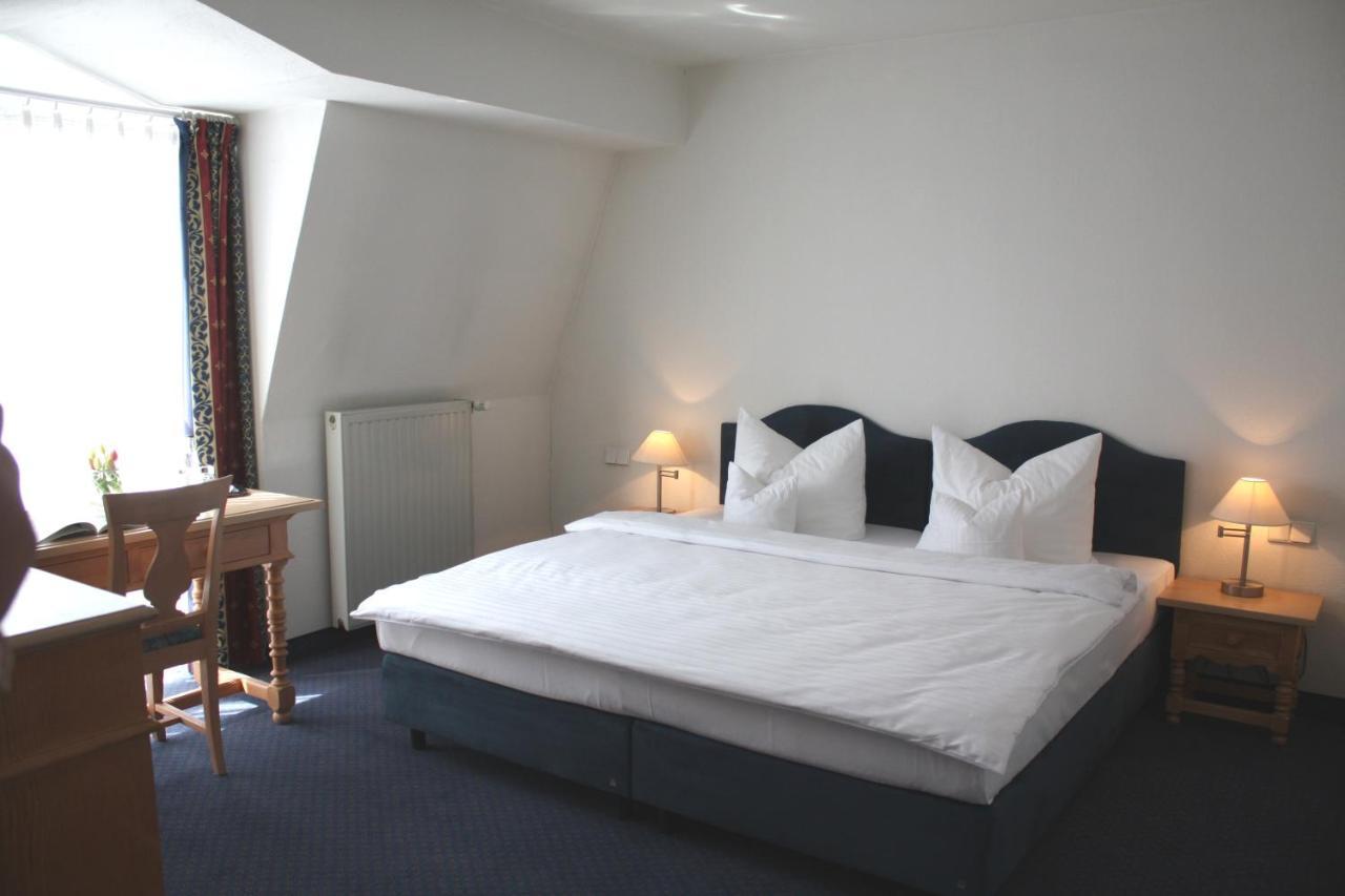 Hotel Zur Post Брилон Экстерьер фото